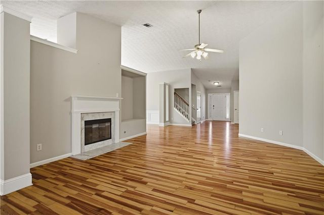 1159 Simonton Glen Way, Lawrenceville, GA 30045