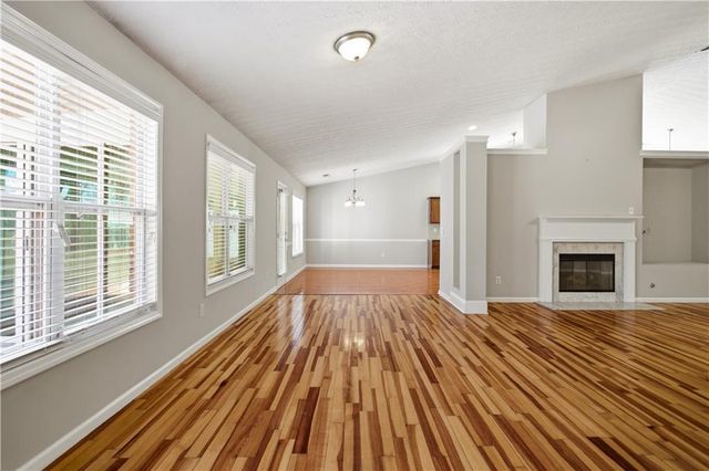 1159 Simonton Glen Way, Lawrenceville, GA 30045