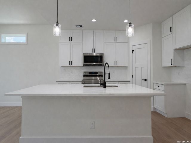 2835 Moncayo, San Antonio, TX 78232