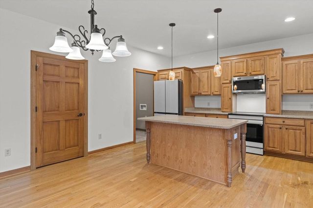 1712 Birch Court, Janesville, WI 53545