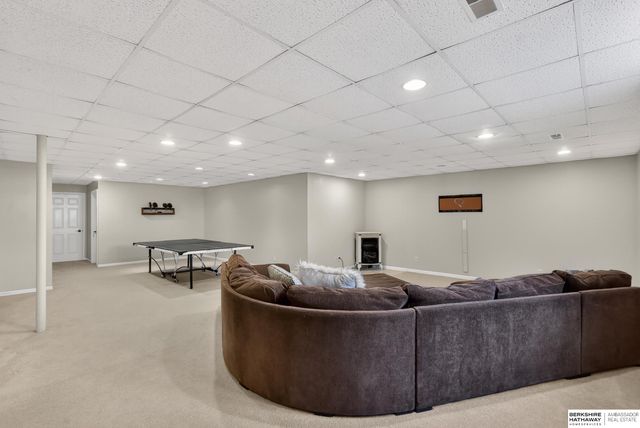 12107 N 161st Street, Bennington, NE 68007