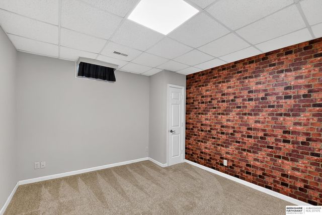 12107 N 161st Street, Bennington, NE 68007