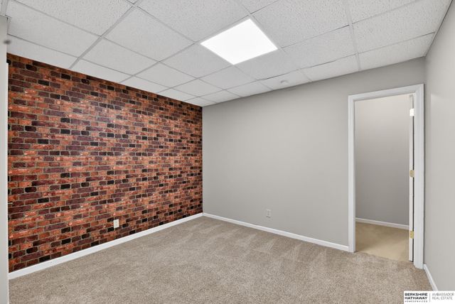 12107 N 161st Street, Bennington, NE 68007