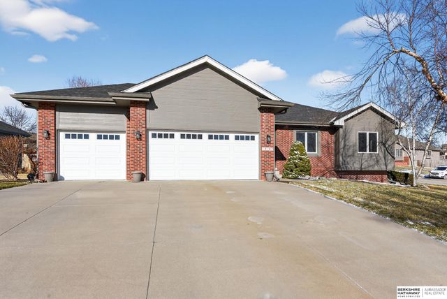 12107 N 161st Street, Bennington, NE 68007