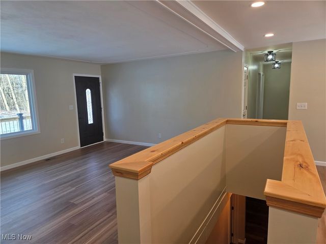 1075 NE River Road, Lake Milton, OH 44429