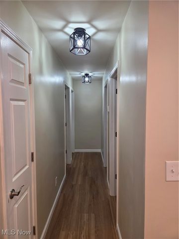 1075 NE River Road, Lake Milton, OH 44429