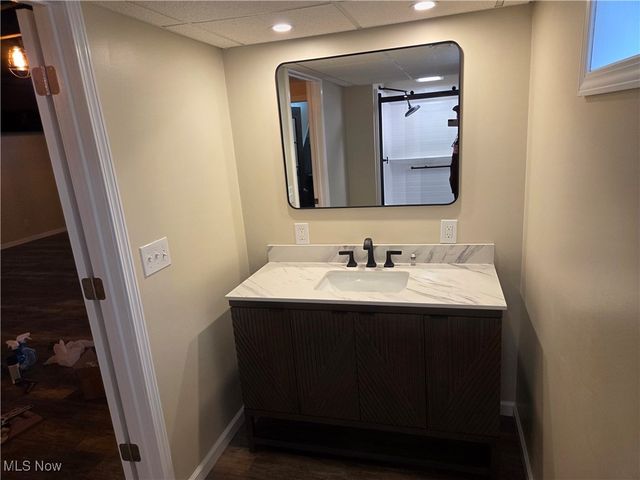 1075 NE River Road, Lake Milton, OH 44429