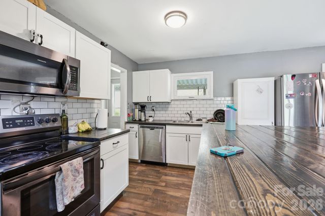 2034 Pisgah Drive, Canton, NC 28716