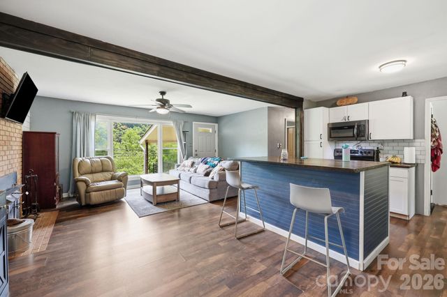 2034 Pisgah Drive, Canton, NC 28716