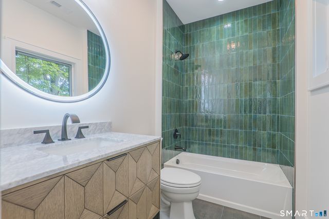 108 Old Farm Road, Weston, CT 06825