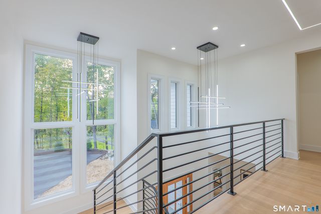 108 Old Farm Road, Weston, CT 06825