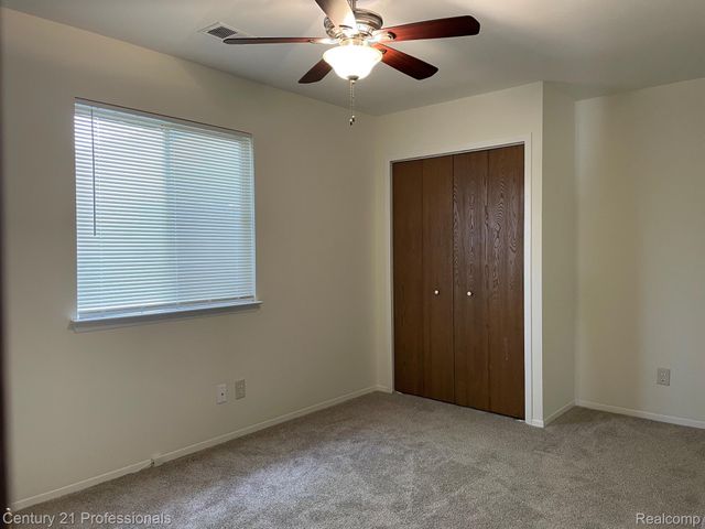 8468 Beatrice, Westland, MI 48185