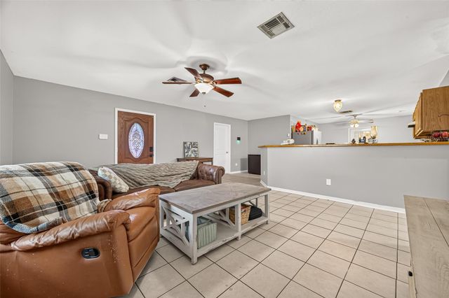 149 Hillside Drive, Liberty, TX 77575