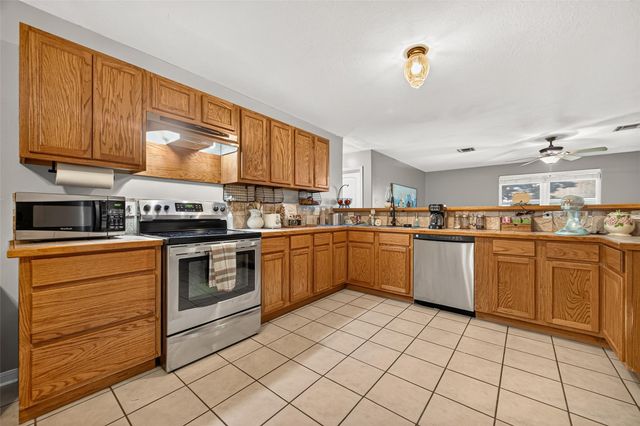 149 Hillside Drive, Liberty, TX 77575