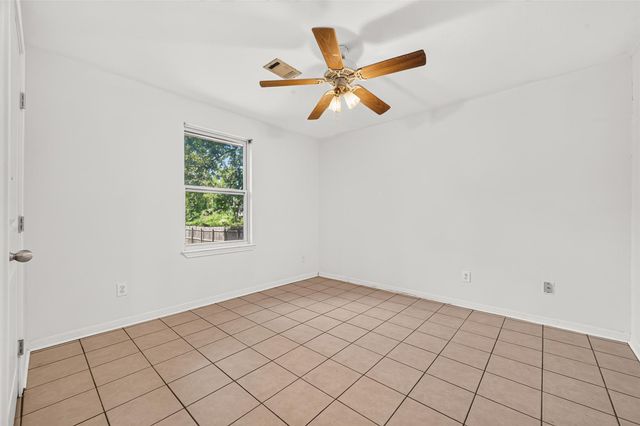 149 Hillside Drive, Liberty, TX 77575