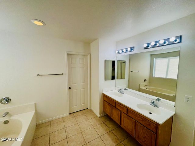 40350 Maravilla Drive, Palmdale, CA 93550