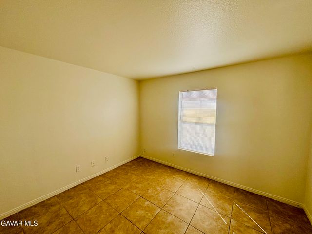 40350 Maravilla Drive, Palmdale, CA 93550