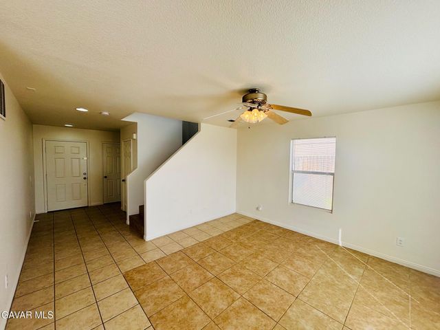 40350 Maravilla Drive, Palmdale, CA 93550