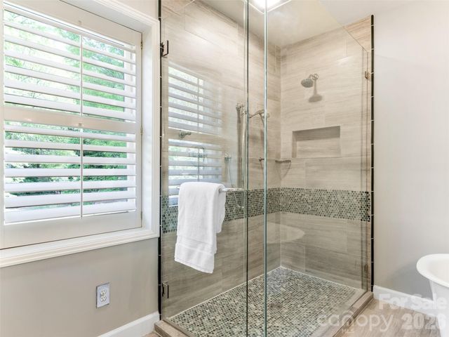 5239 Winding Brook Road, Charlotte, NC 28226