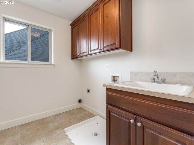 17511 Ne 34TH St, Vancouver, WA 98682