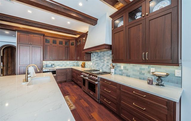 1403 PASS A GRILLE WAY, St Pete Beach, FL 33706