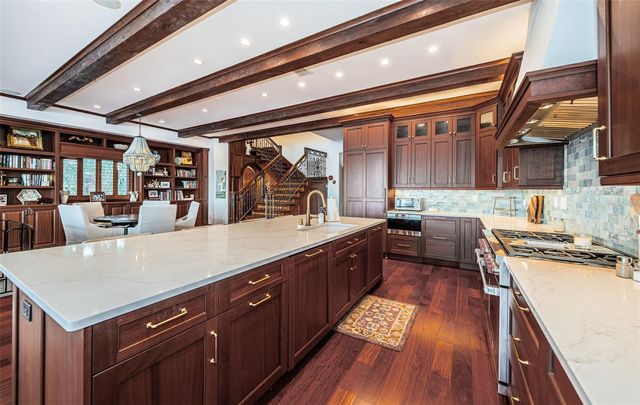 1403 PASS A GRILLE WAY, St Pete Beach, FL 33706