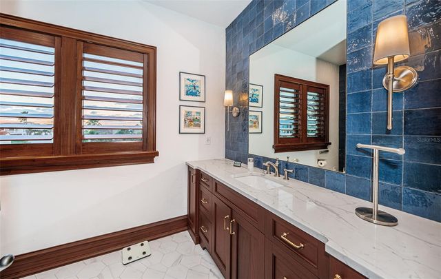 1403 PASS A GRILLE WAY, St Pete Beach, FL 33706