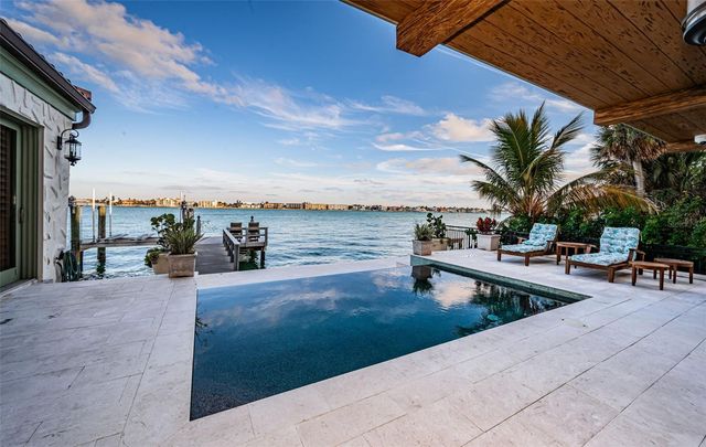 1403 PASS A GRILLE WAY, St Pete Beach, FL 33706