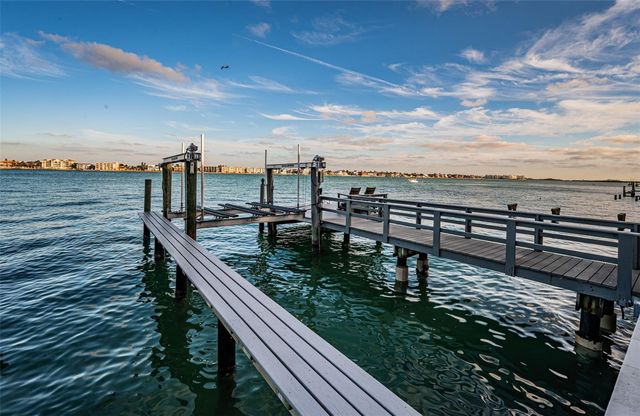 1403 PASS A GRILLE WAY, St Pete Beach, FL 33706