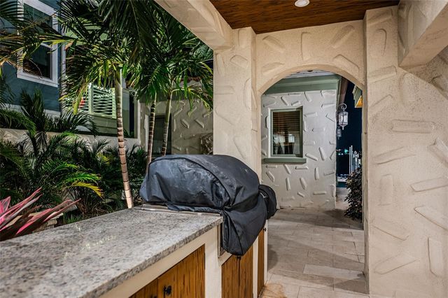 1403 PASS A GRILLE WAY, St Pete Beach, FL 33706