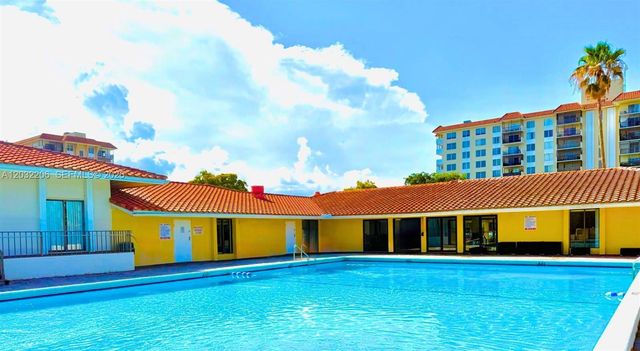 4164 Inverrary Dr 204, Lauderhill, FL 33319