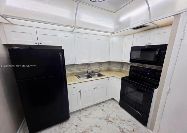 4164 Inverrary Dr 204, Lauderhill, FL 33319