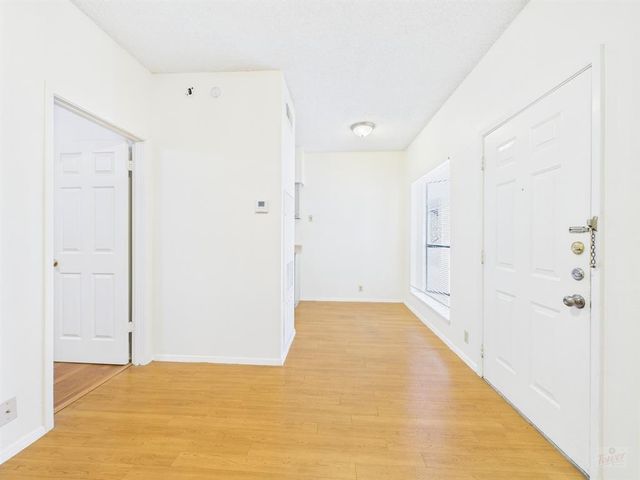 2604 Salado ST 204, Austin, TX 78705