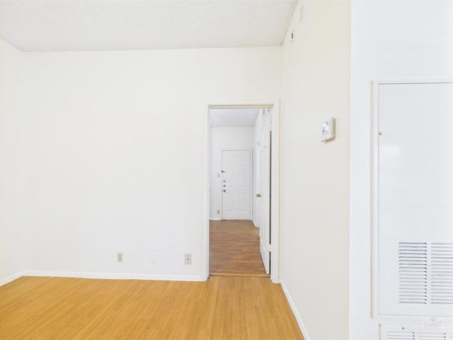 2604 Salado ST 204, Austin, TX 78705