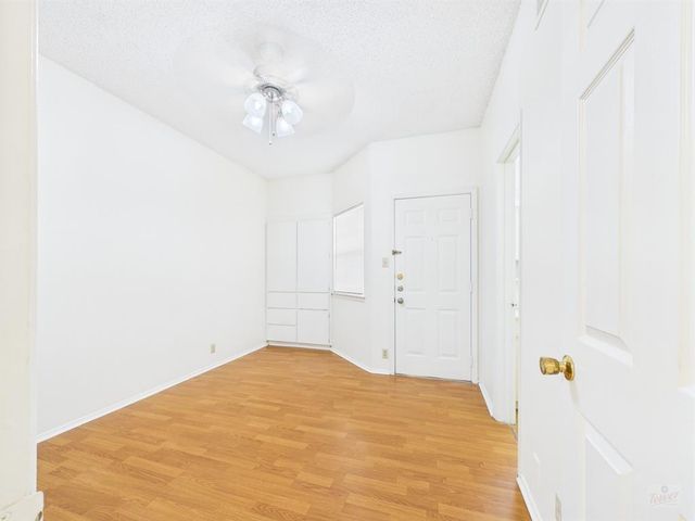 2604 Salado ST 204, Austin, TX 78705