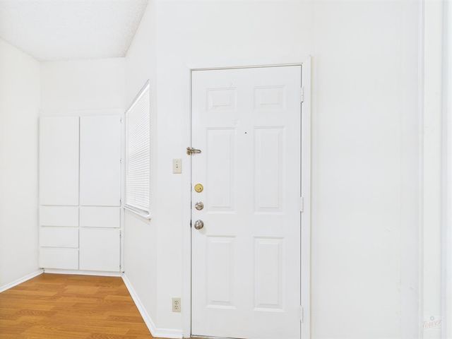 2604 Salado ST 204, Austin, TX 78705