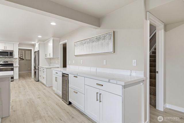 8410 Zircon Drive SW, Lakewood, WA 98498