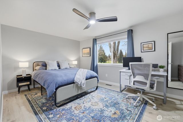 8410 Zircon Drive SW, Lakewood, WA 98498