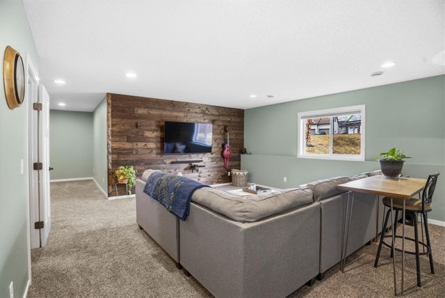 5858 Deer Street, Monticello, MN 55362