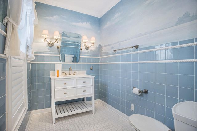 10198 California Street, Crown Point, IN 46307