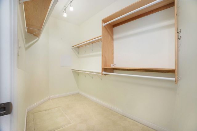 10198 California Street, Crown Point, IN 46307