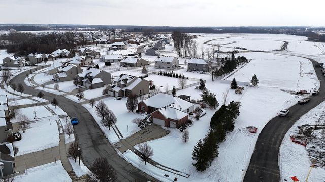 10198 California Street, Crown Point, IN 46307