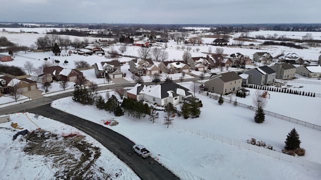 10198 California Street, Crown Point, IN 46307