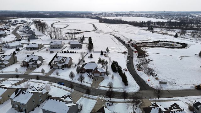 10198 California Street, Crown Point, IN 46307