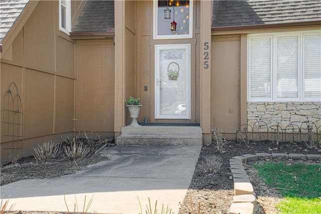 525 E 129th Terrace, Kansas City, MO 64145