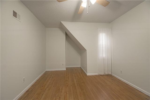 525 E 129th Terrace, Kansas City, MO 64145