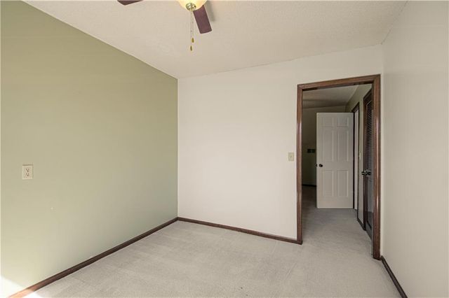 525 E 129th Terrace, Kansas City, MO 64145