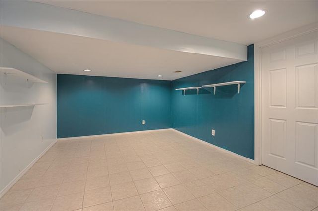 525 E 129th Terrace, Kansas City, MO 64145
