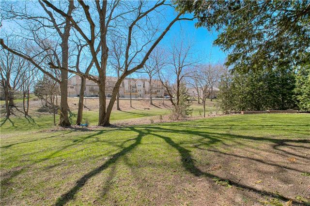 525 E 129th Terrace, Kansas City, MO 64145