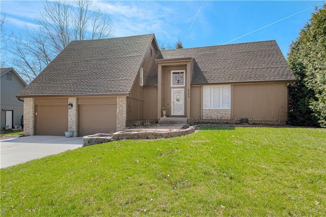 525 E 129th Terrace, Kansas City, MO 64145